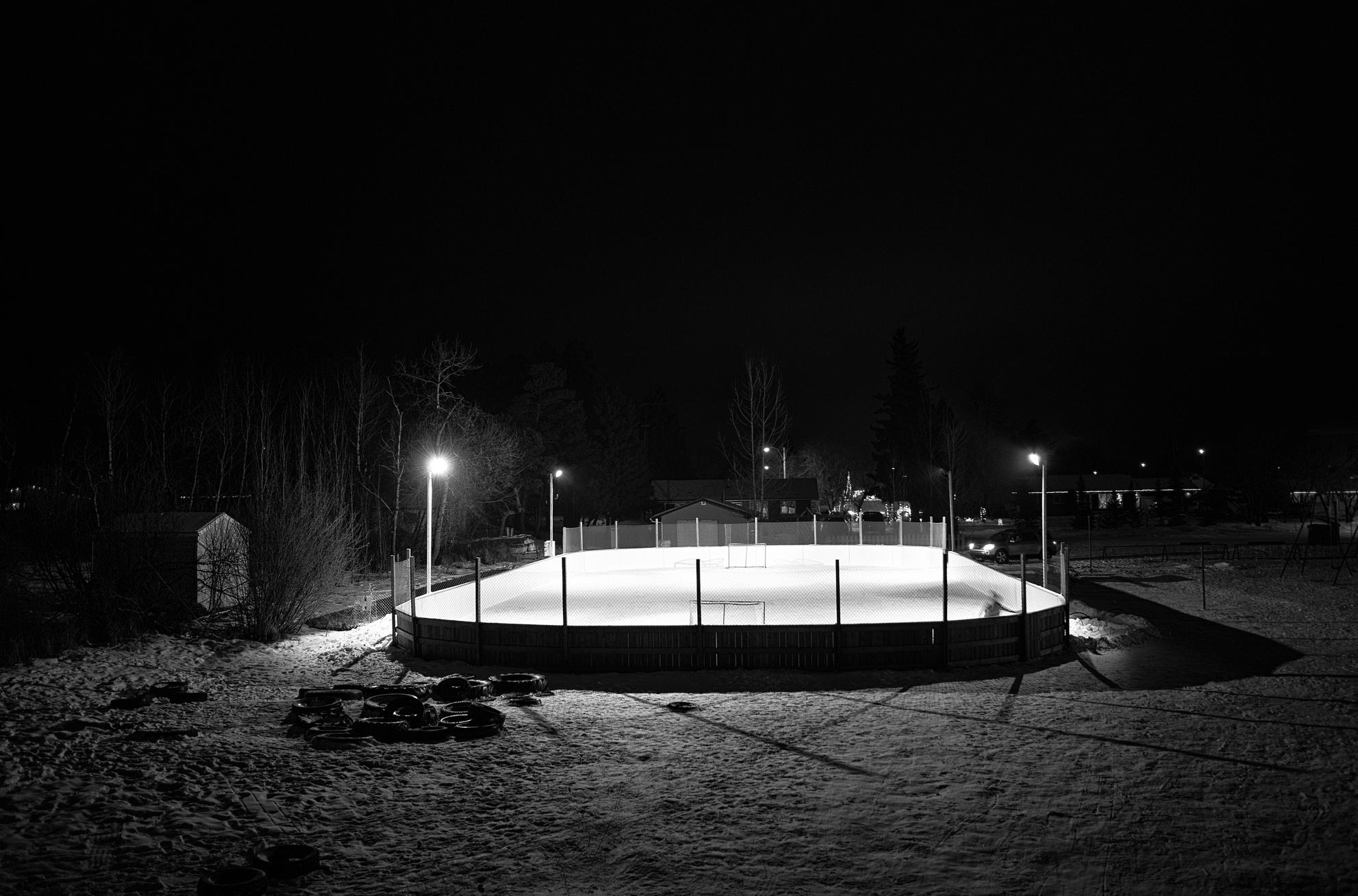 Outdoor hockey rink